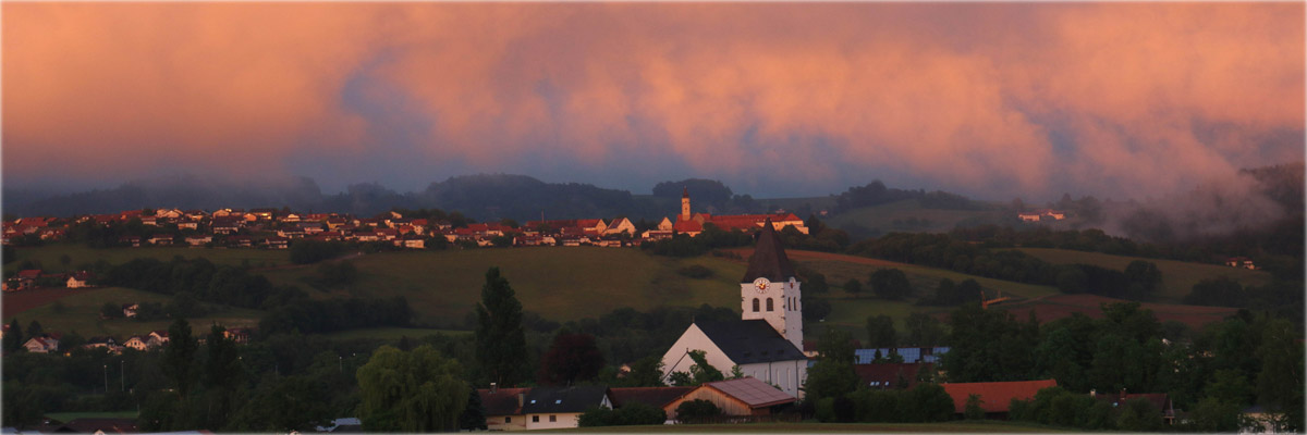 Header Hunderdorf 017 (Abenddämmerung HunderdorfWindberg)