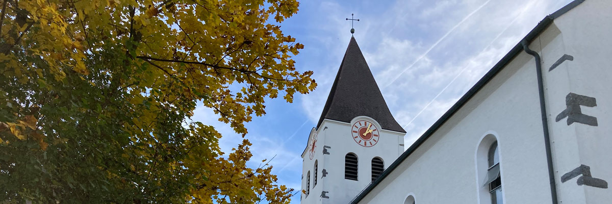 Header Hunderdorf 026 (herbst Kirche)